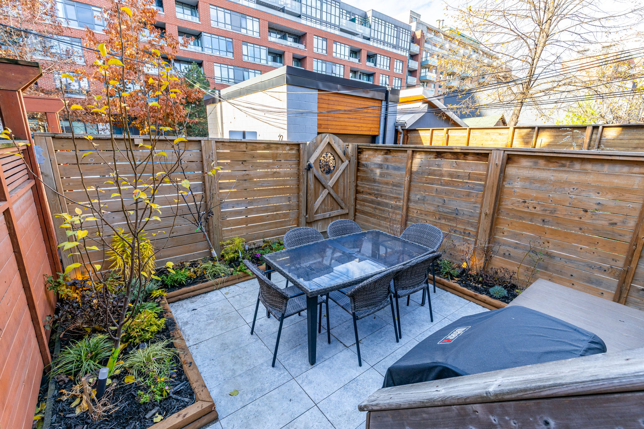 Toronto property showcase — delivered property photograph 19