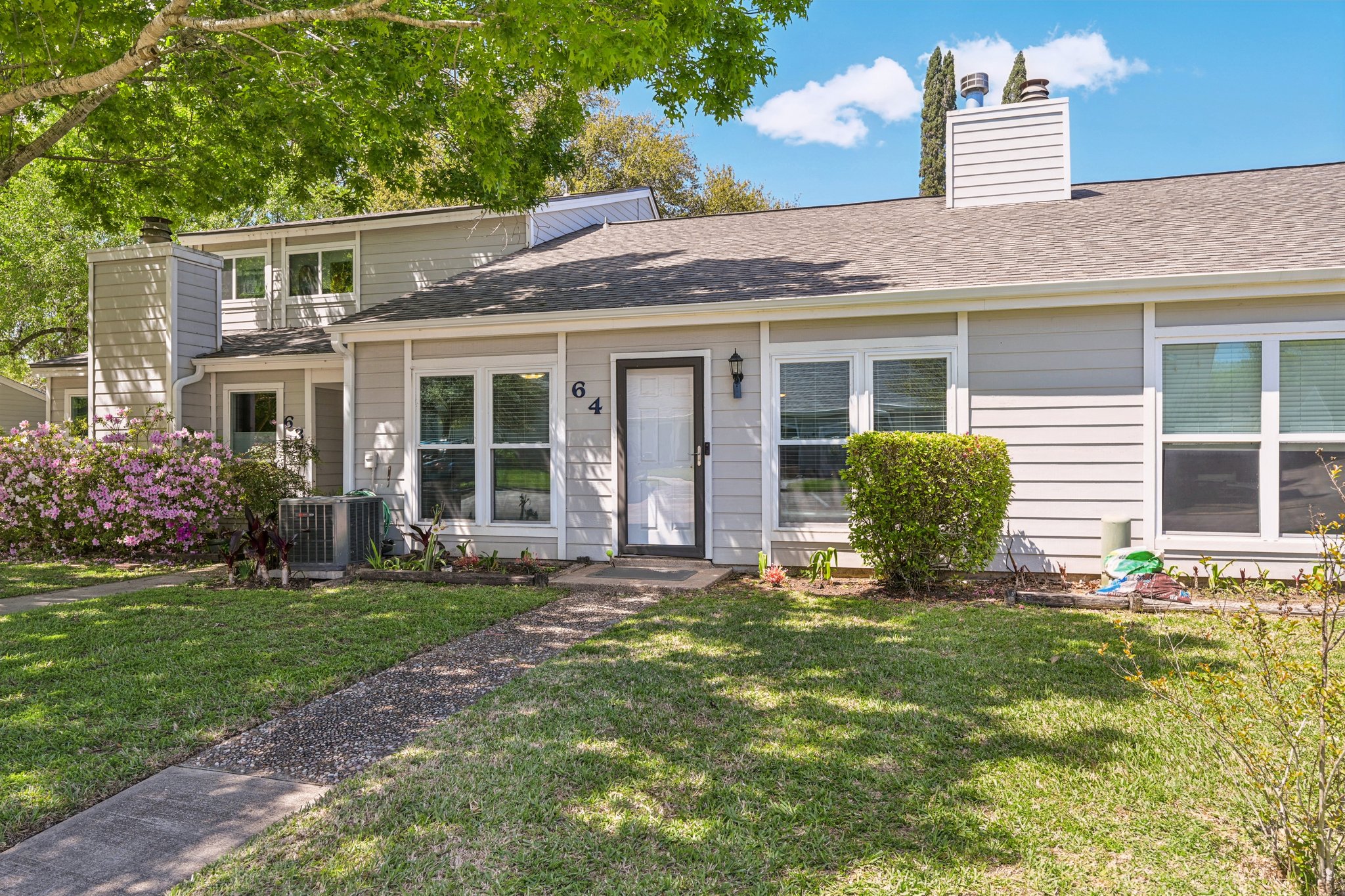 Hideaway Dr-S1903-002.jpg