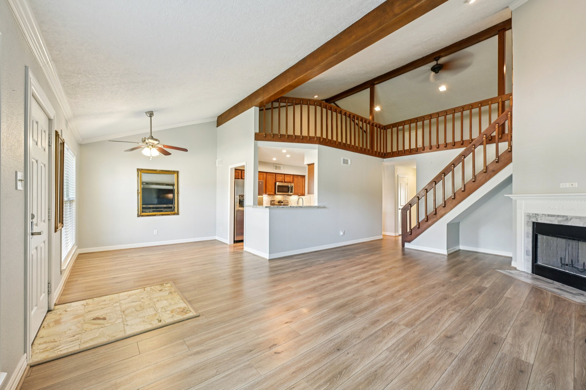 Hideaway Dr-S1903-009.jpg