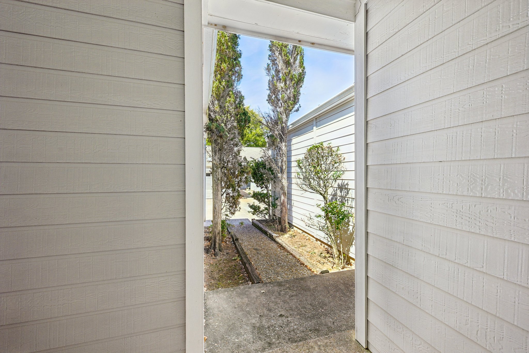 Hideaway Dr-S1903-028.jpg