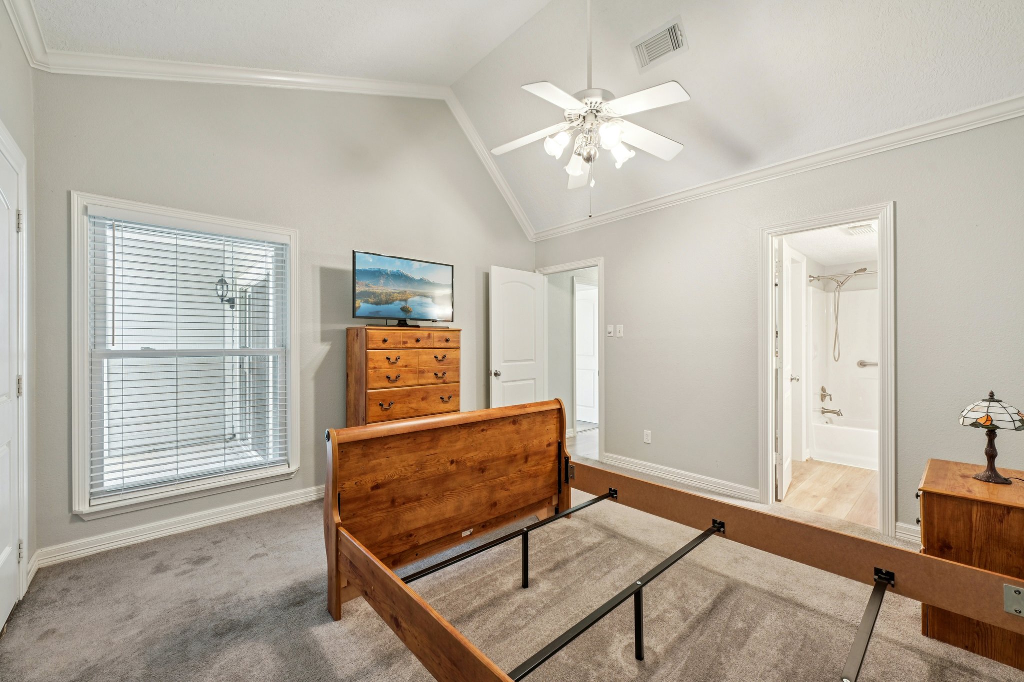 Hideaway Dr-S1903-031.jpg