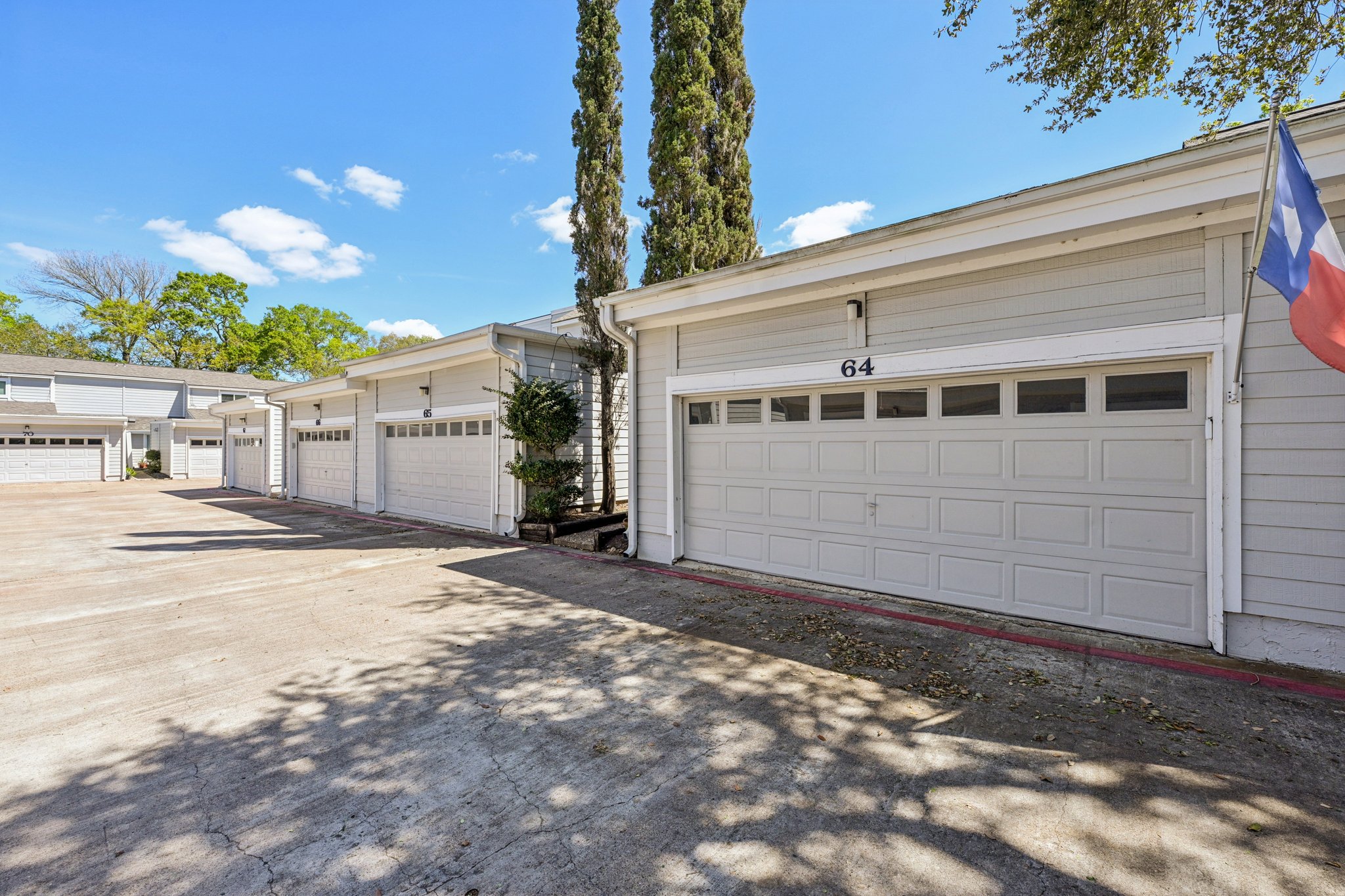 Hideaway Dr-S1903-037.jpg