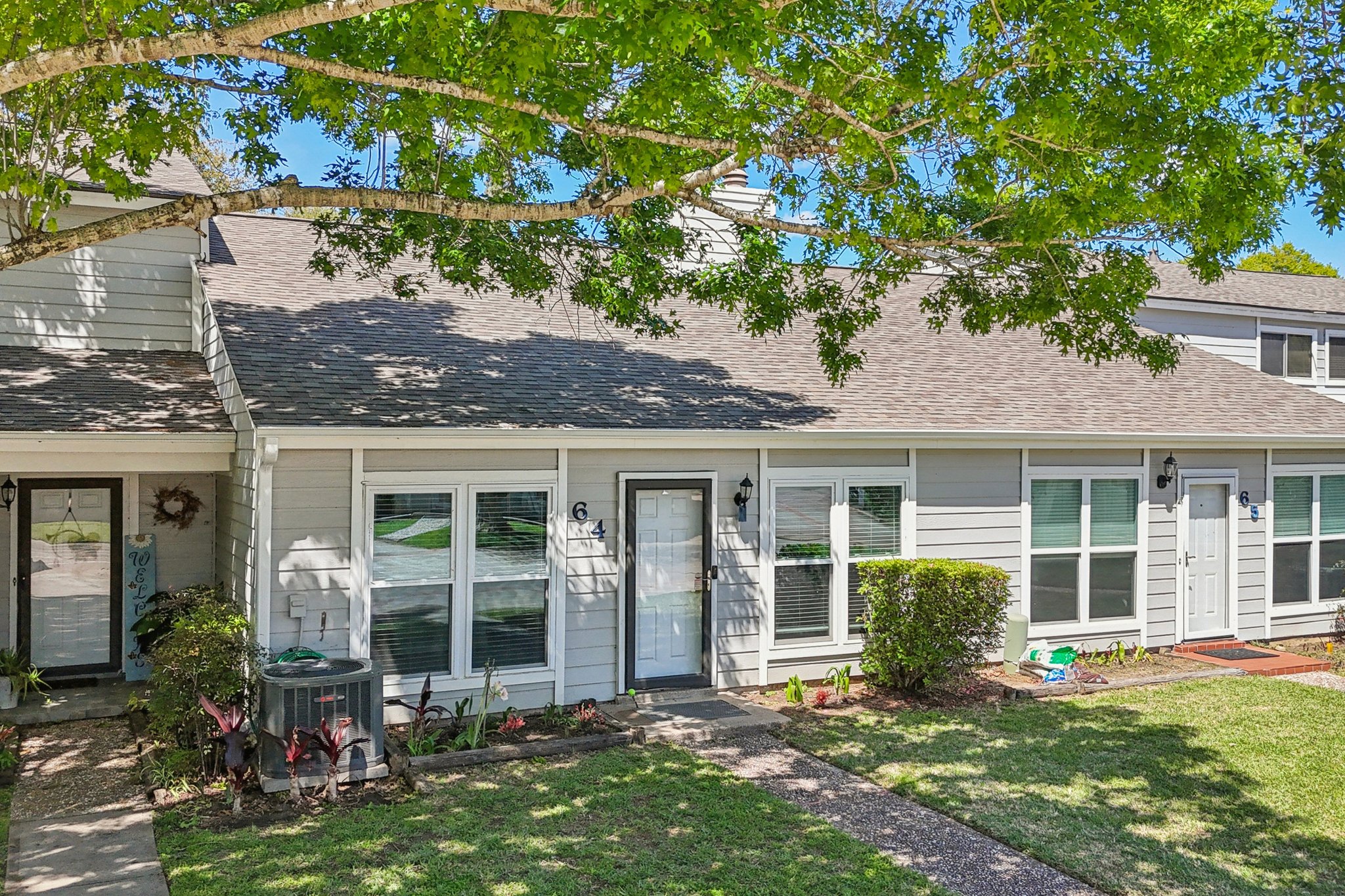 Hideaway Dr-S1903-042.jpg