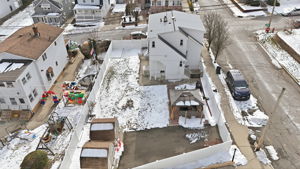  Photo 40