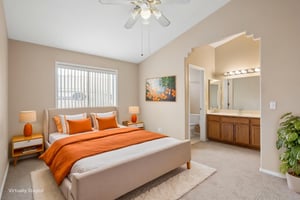 DSC_1635 virtually staged.jpeg