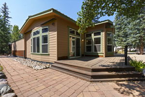  Photo 44