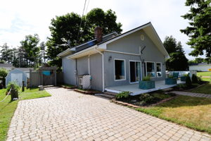  Photo 0