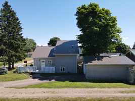  Photo 44