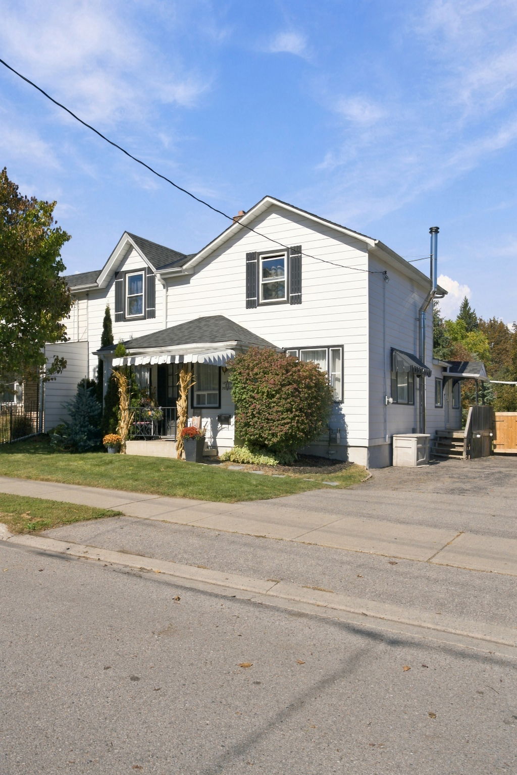  Photo 19