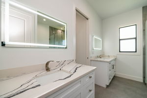  Photo 38