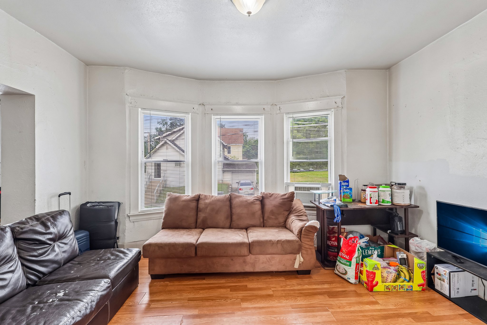 Broadway Ave-S2807-008.jpg