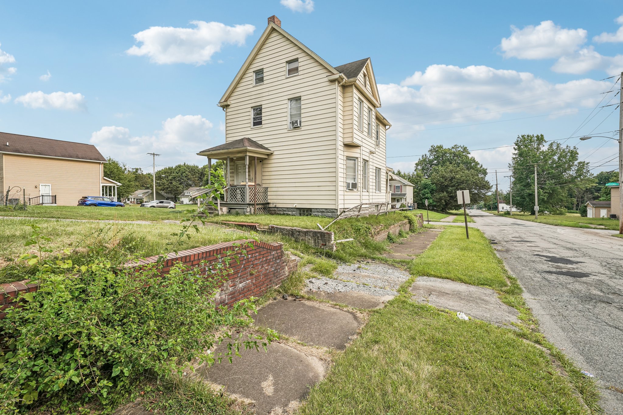 Broadway Ave-S2807-031.jpg