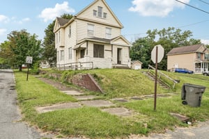 Broadway Ave-S2807-004.jpg