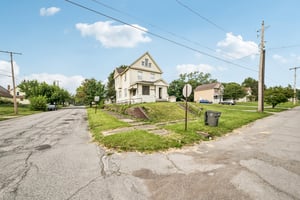 Broadway Ave-S2807-005.jpg