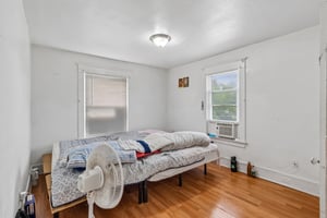 Broadway Ave-S2807-025.jpg