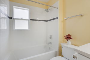 4th bedroom- full bath