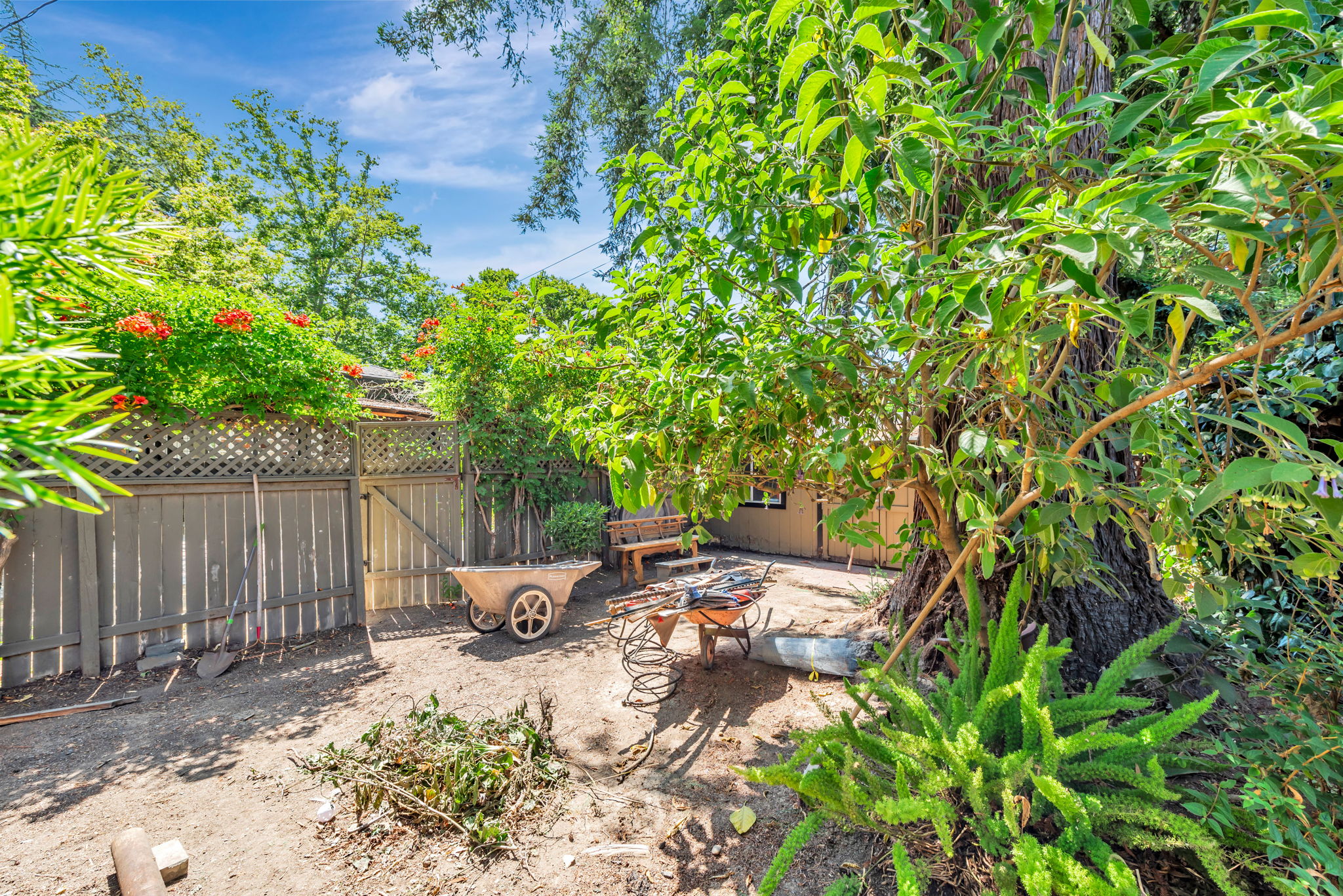043_ 640 S 15th St  San