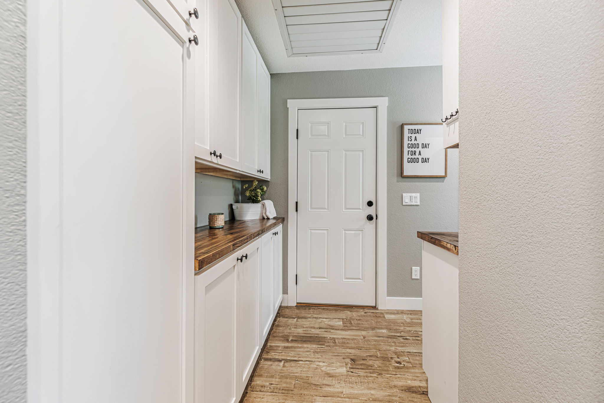 018_640 S Ridgemark Dr  Hollister