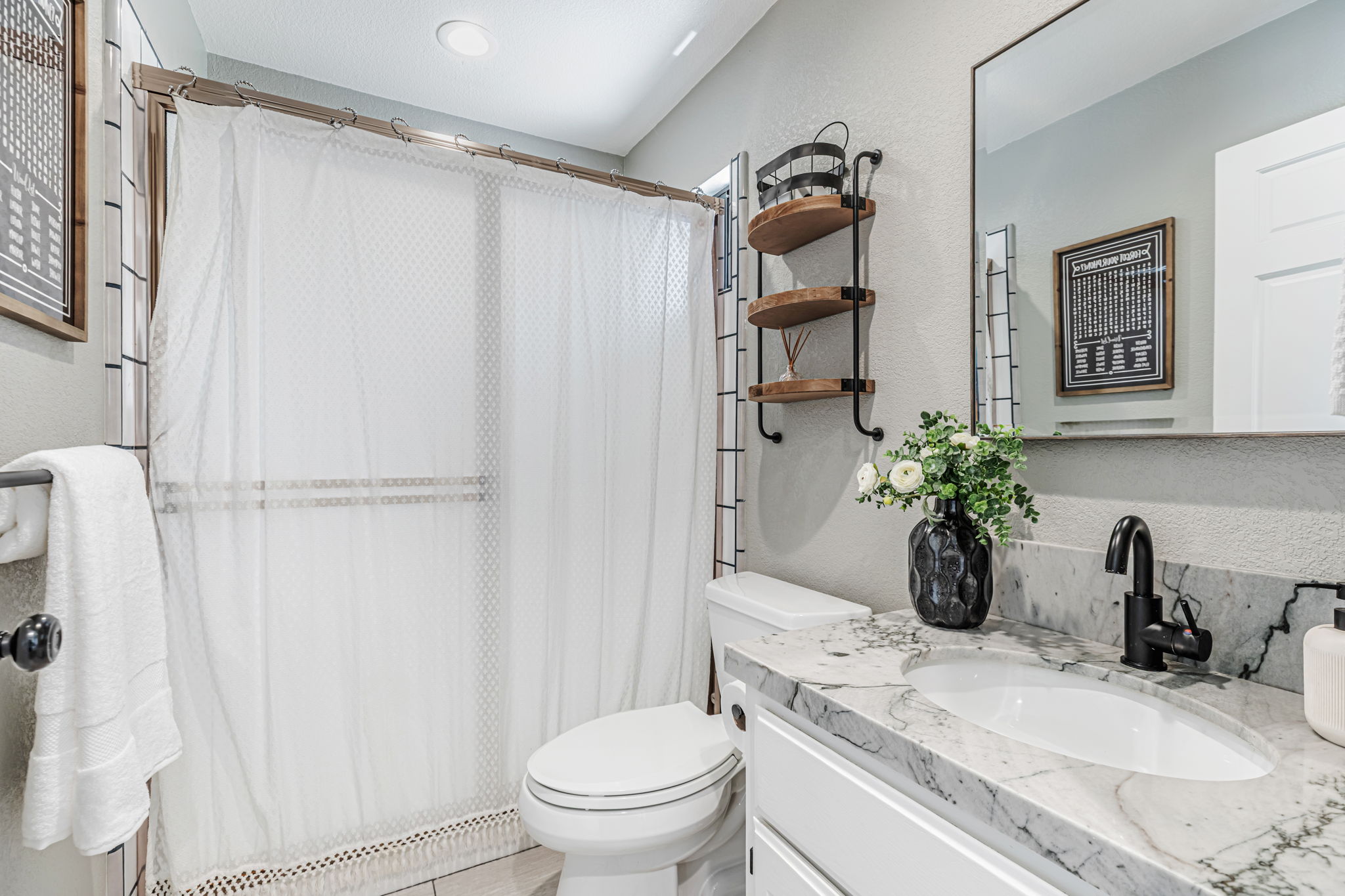 053_640 S Ridgemark Dr  Hollister