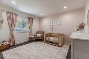 039_640 S Ridgemark Dr  Hollister