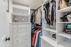 045_640 S Ridgemark Dr  Hollister