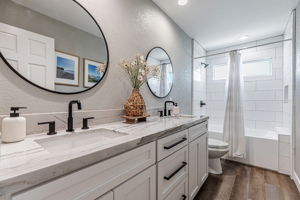 051_640 S Ridgemark Dr  Hollister