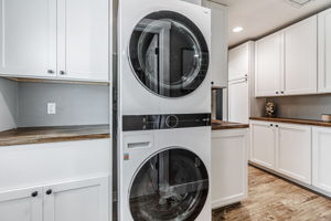 055_640 S Ridgemark Dr  Hollister