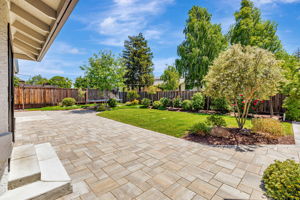 060_640 S Ridgemark Dr  Hollister