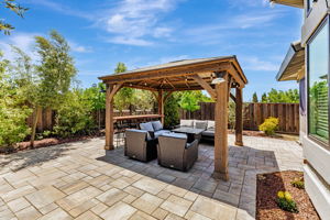 061_640 S Ridgemark Dr  Hollister