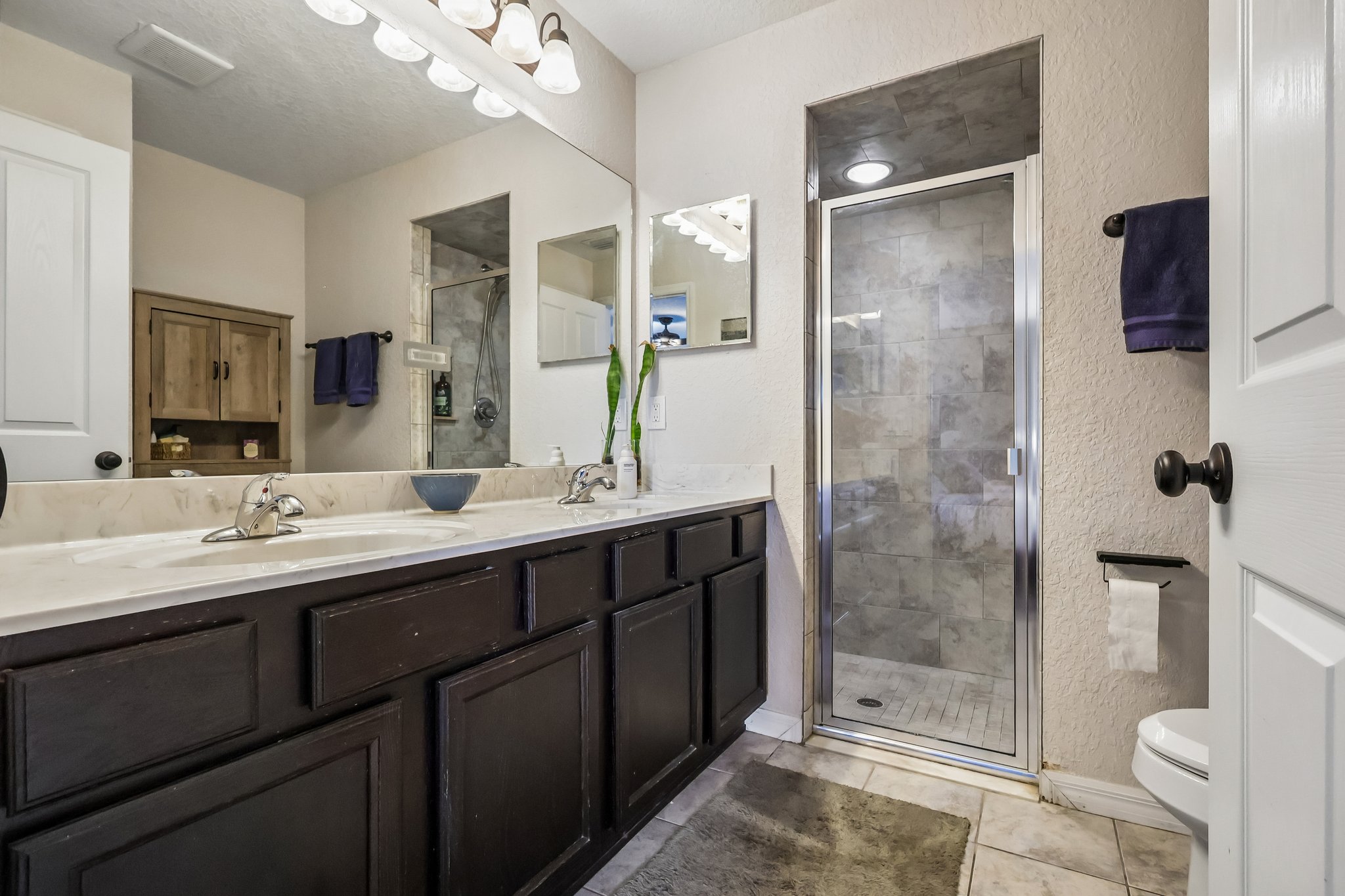 E Warm Springs Ave-S2705-023.jpg
