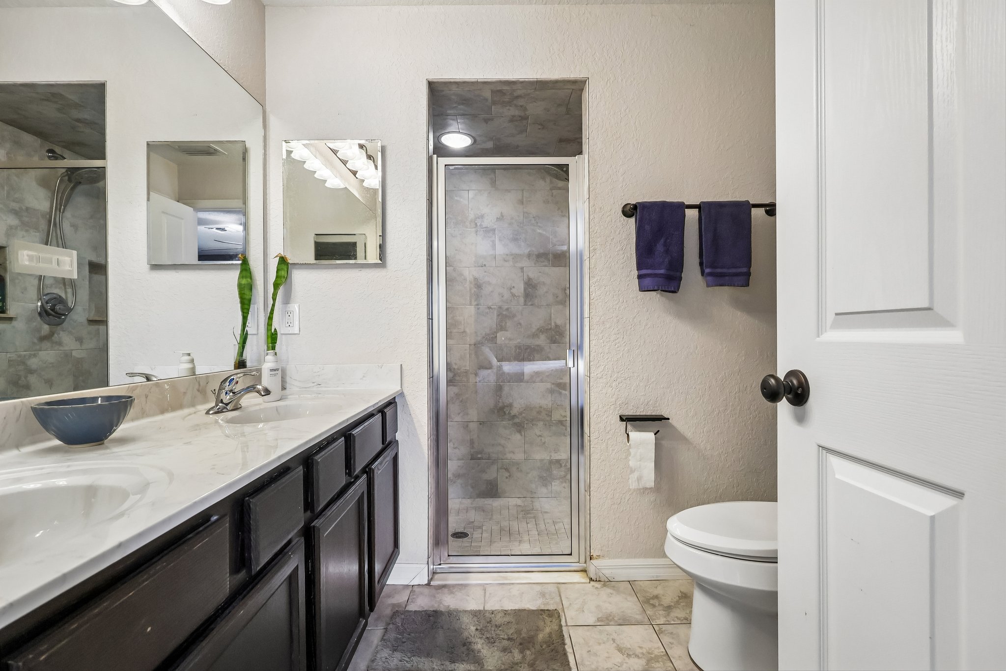 E Warm Springs Ave-S2705-024.jpg