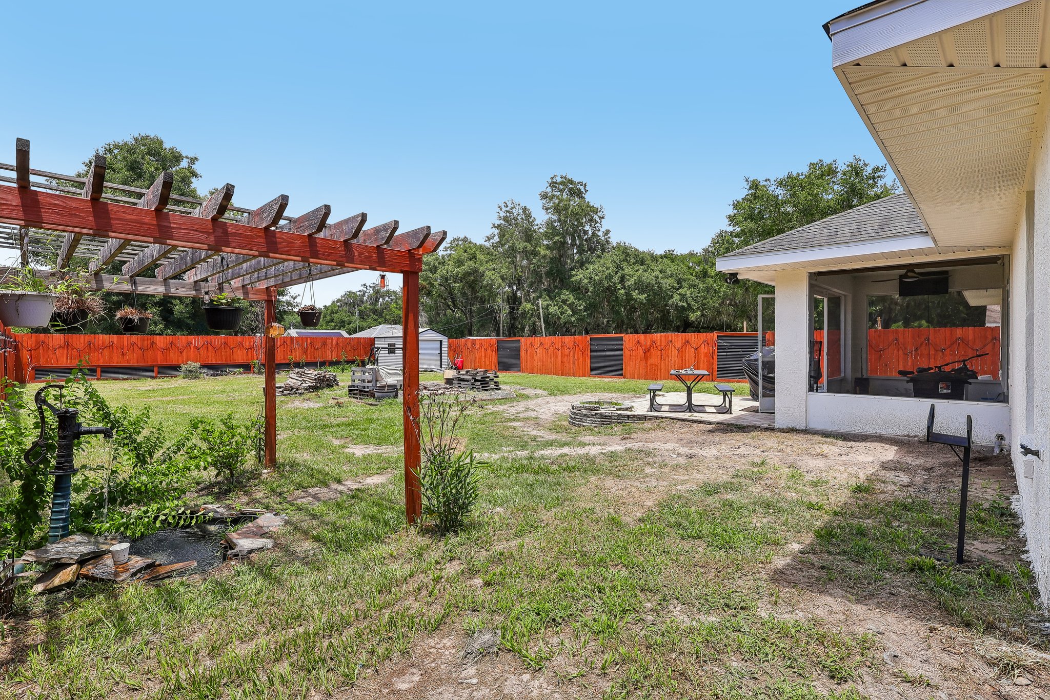 E Warm Springs Ave-S2705-032.jpg