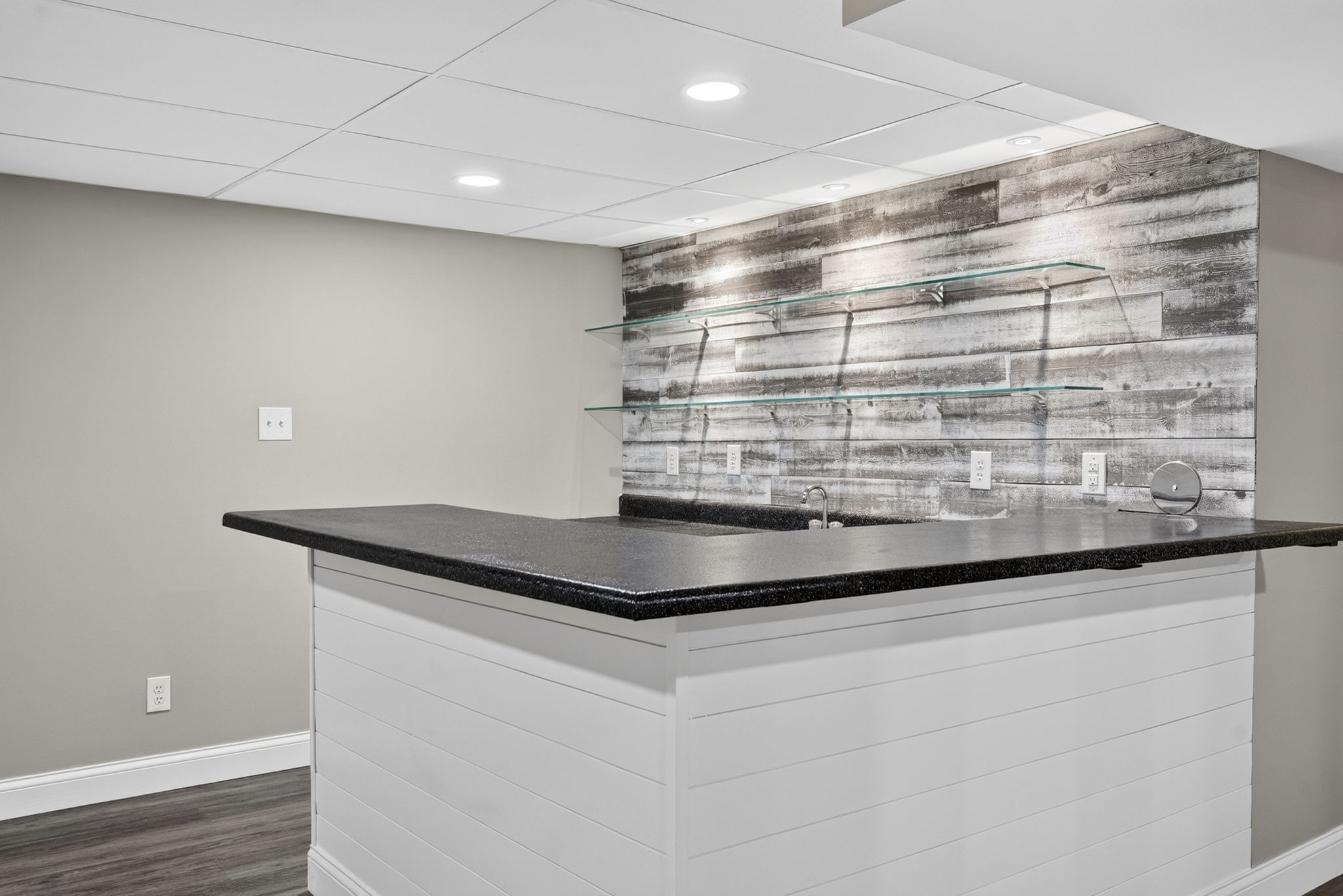  Photo 52