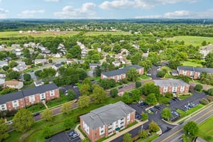 Schoolhouse Rd-S0408-029.jpg