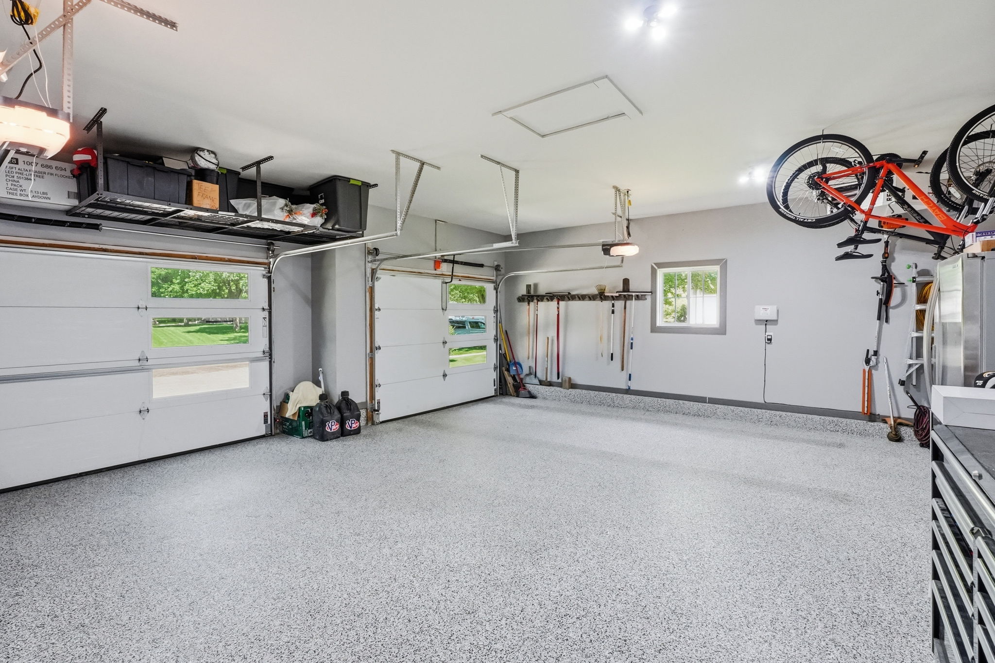  Photo 46