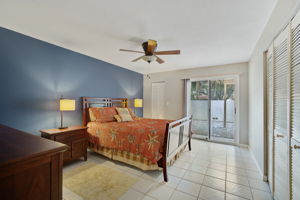 6404 Sun Eagle Ln-18