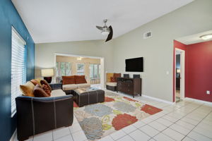 6404 Sun Eagle Ln-15