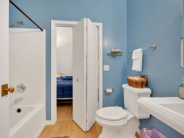  Photo 44