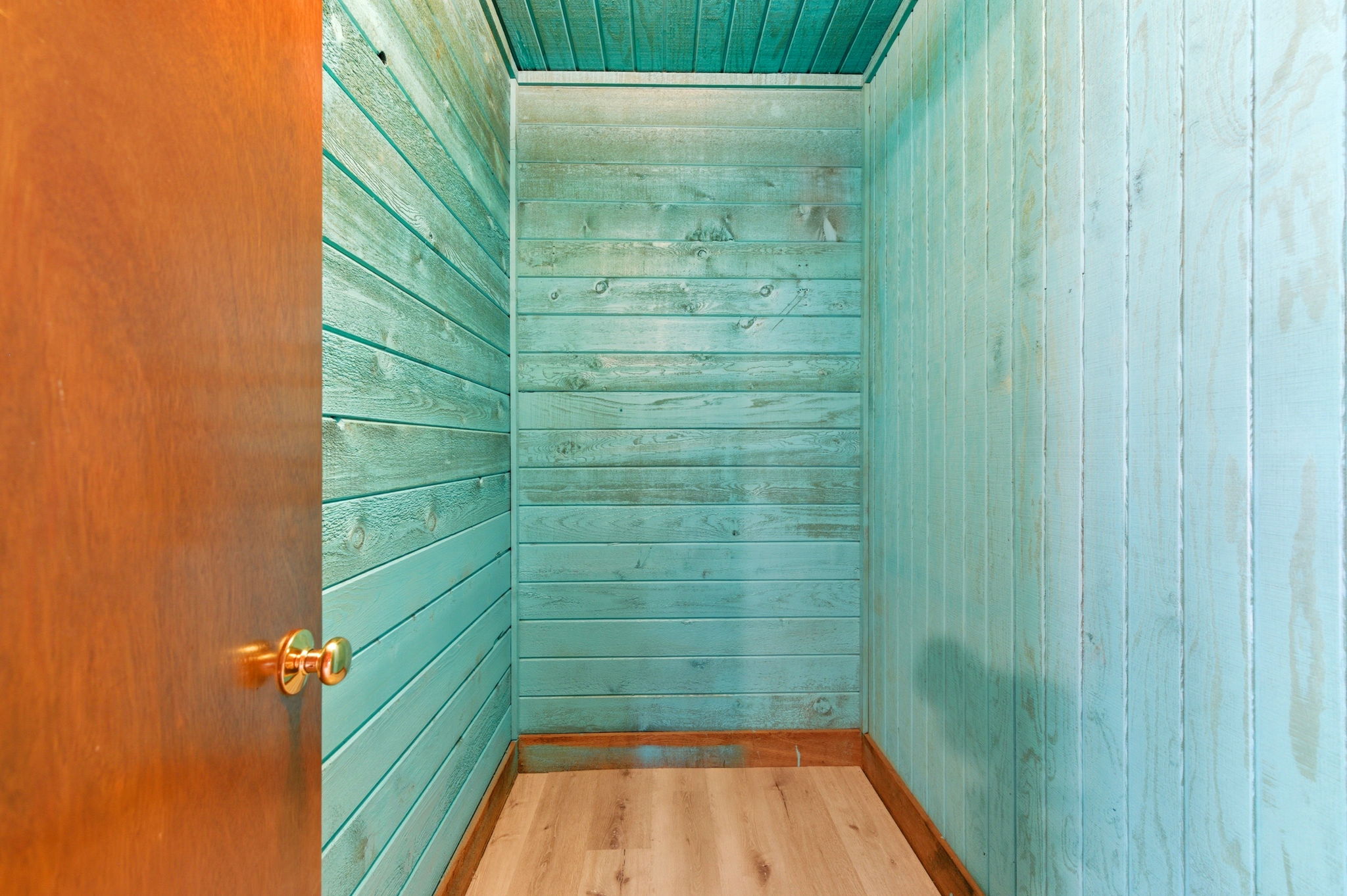 Interiors (30)