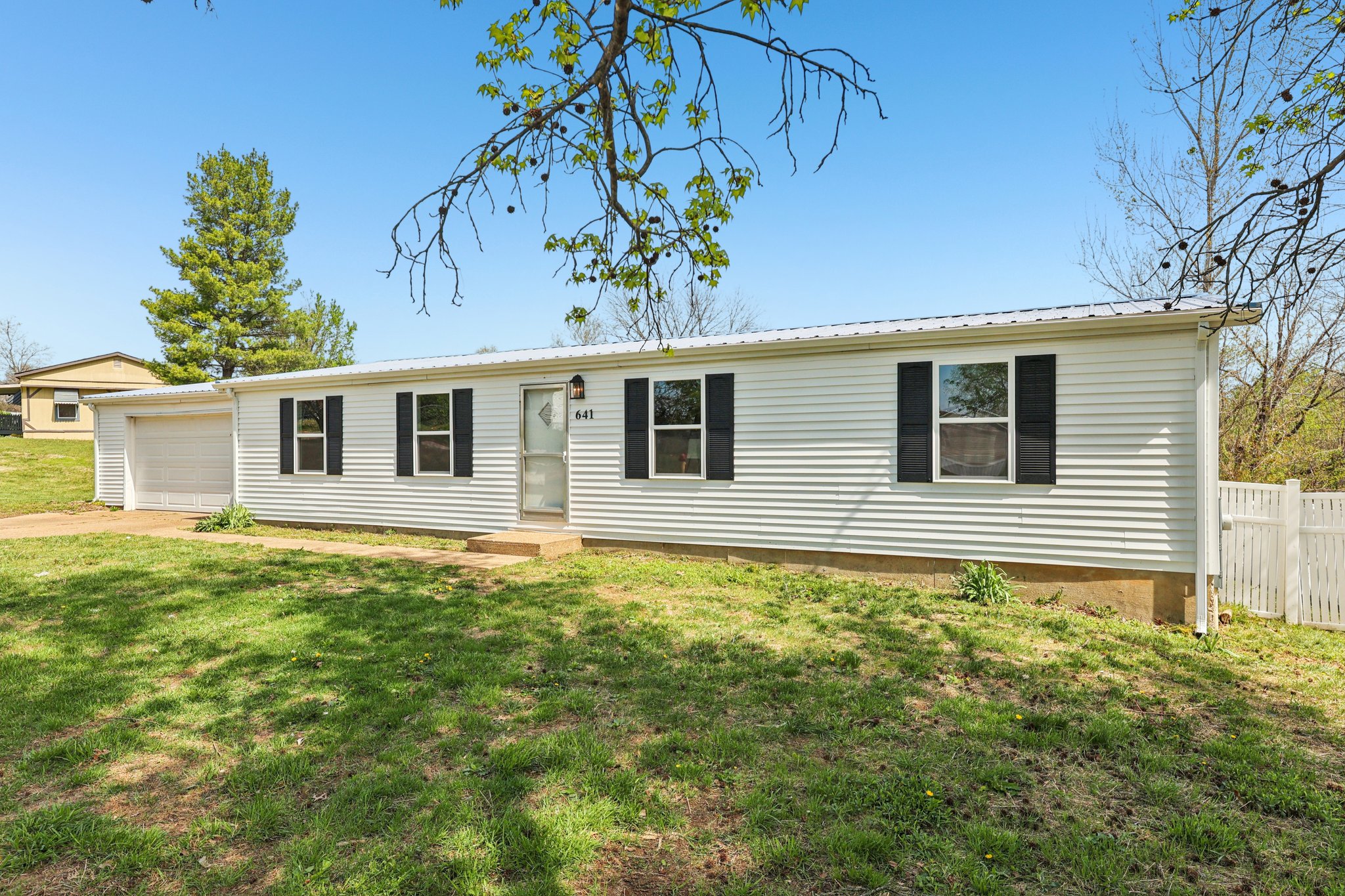 641 Carolee Ct-S0804-002.jpg