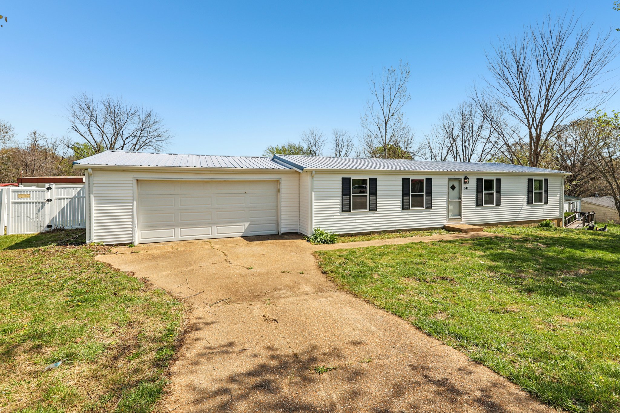 641 Carolee Ct-S0804-003.jpg