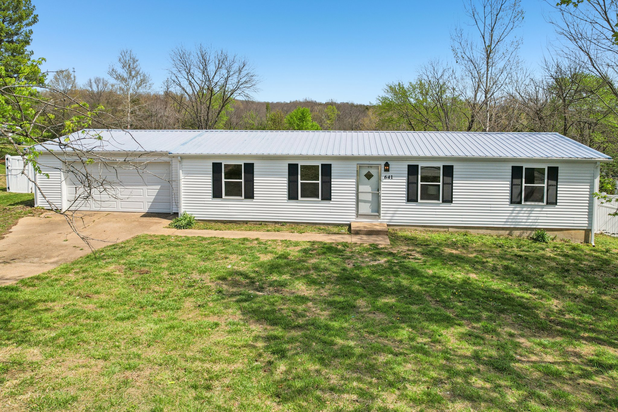 641 Carolee Ct-S0804-032.jpg