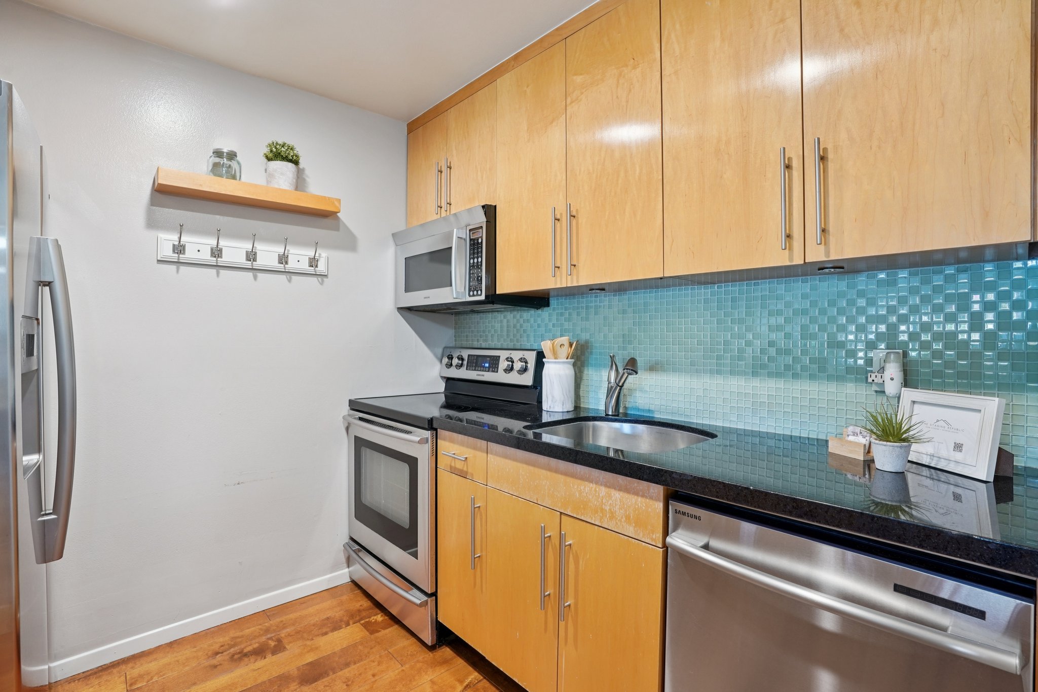 S Prospect Ave 103-S2503-016.jpg