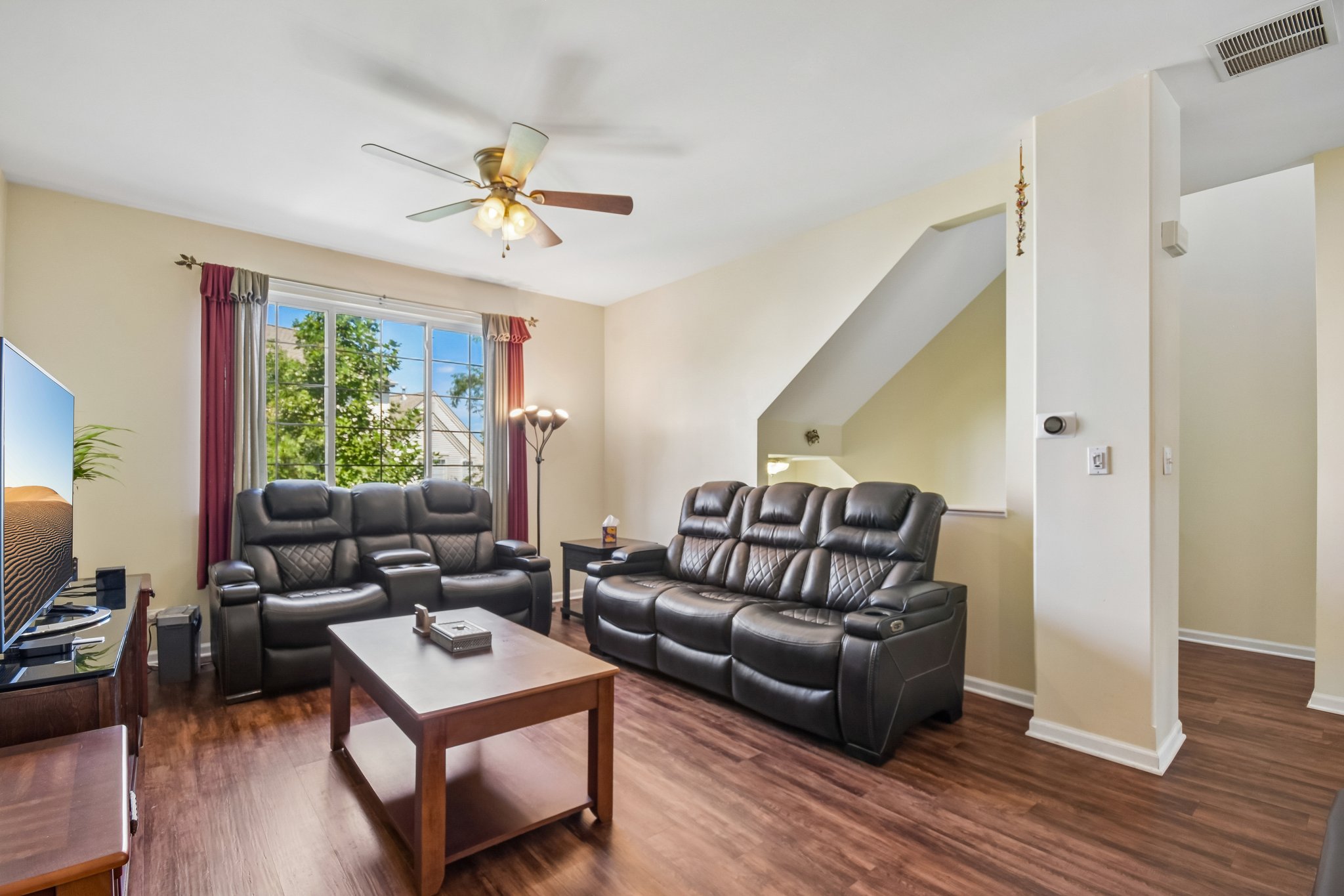 S Rosehall Ln-S2508-003.jpg