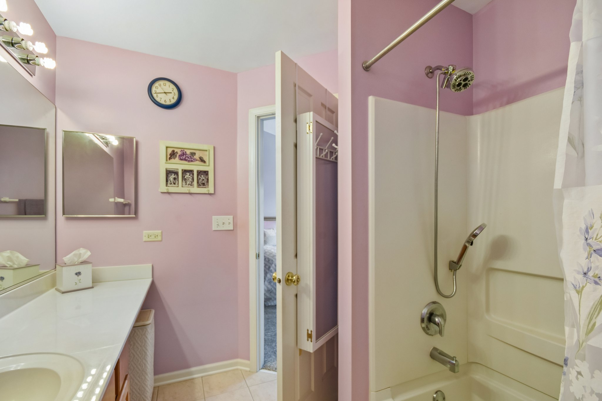 S Rosehall Ln-S2508-023.jpg