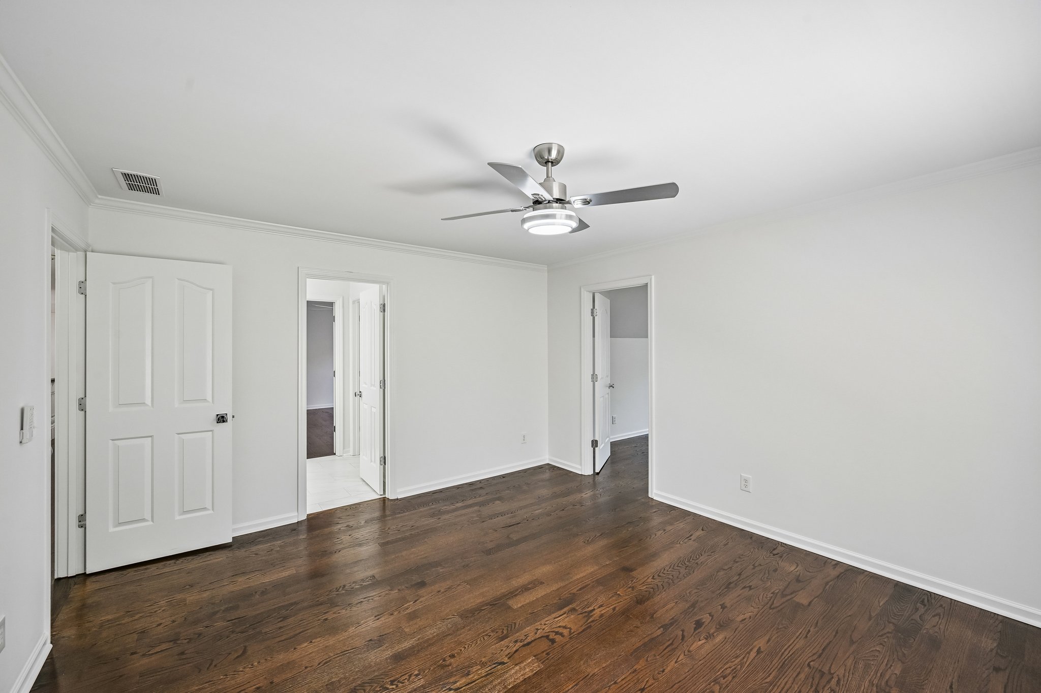 Westchester Pl-S3004-077.jpg