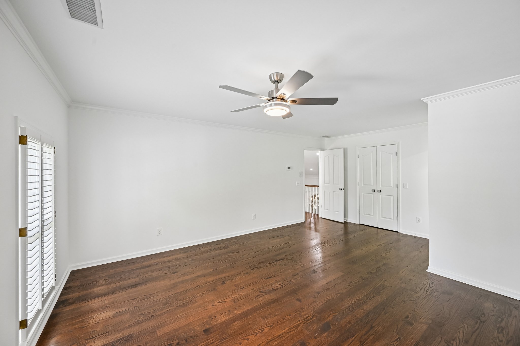 Westchester Pl-S3004-087.jpg