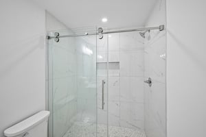 Westchester Pl-S3004-070.jpg