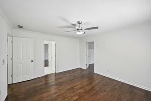 Westchester Pl-S3004-077.jpg
