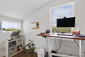 6412 Carson Rdg, Austin, TX 78741, USA Photo 23